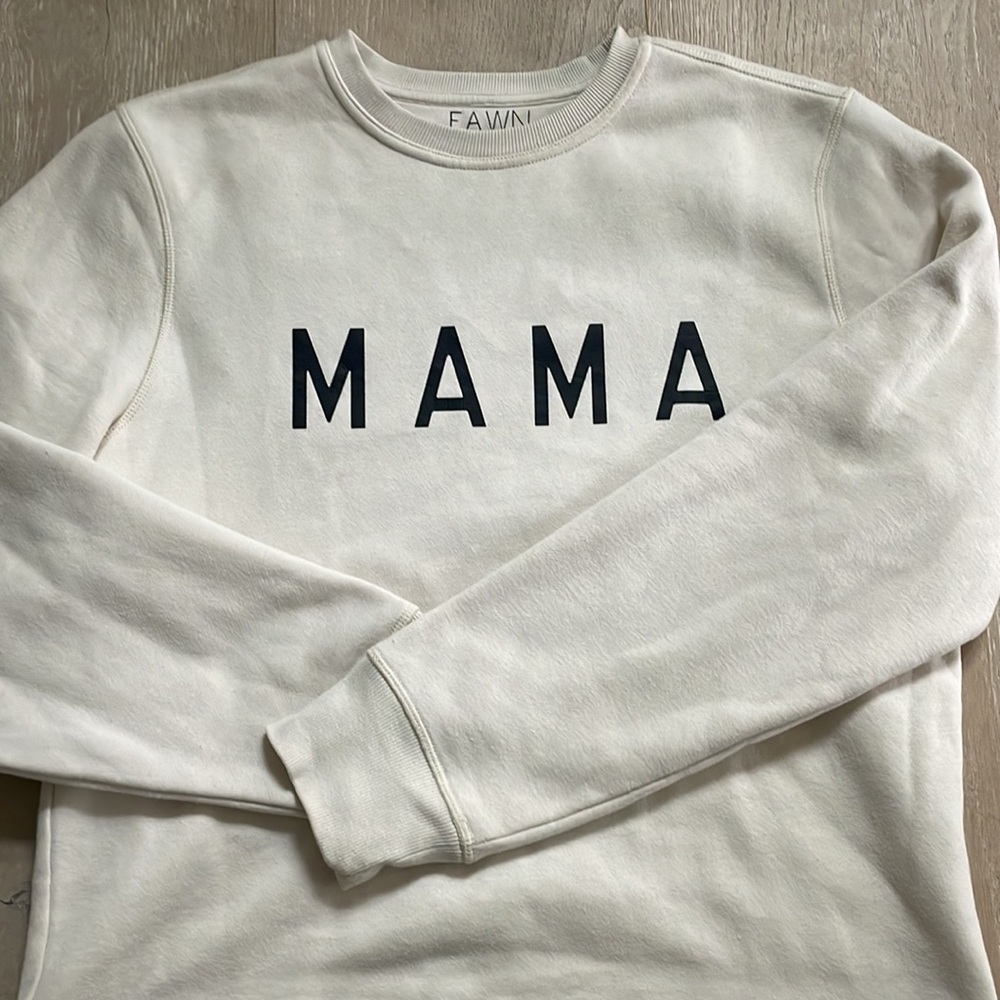 “MAMA” sweatshirt